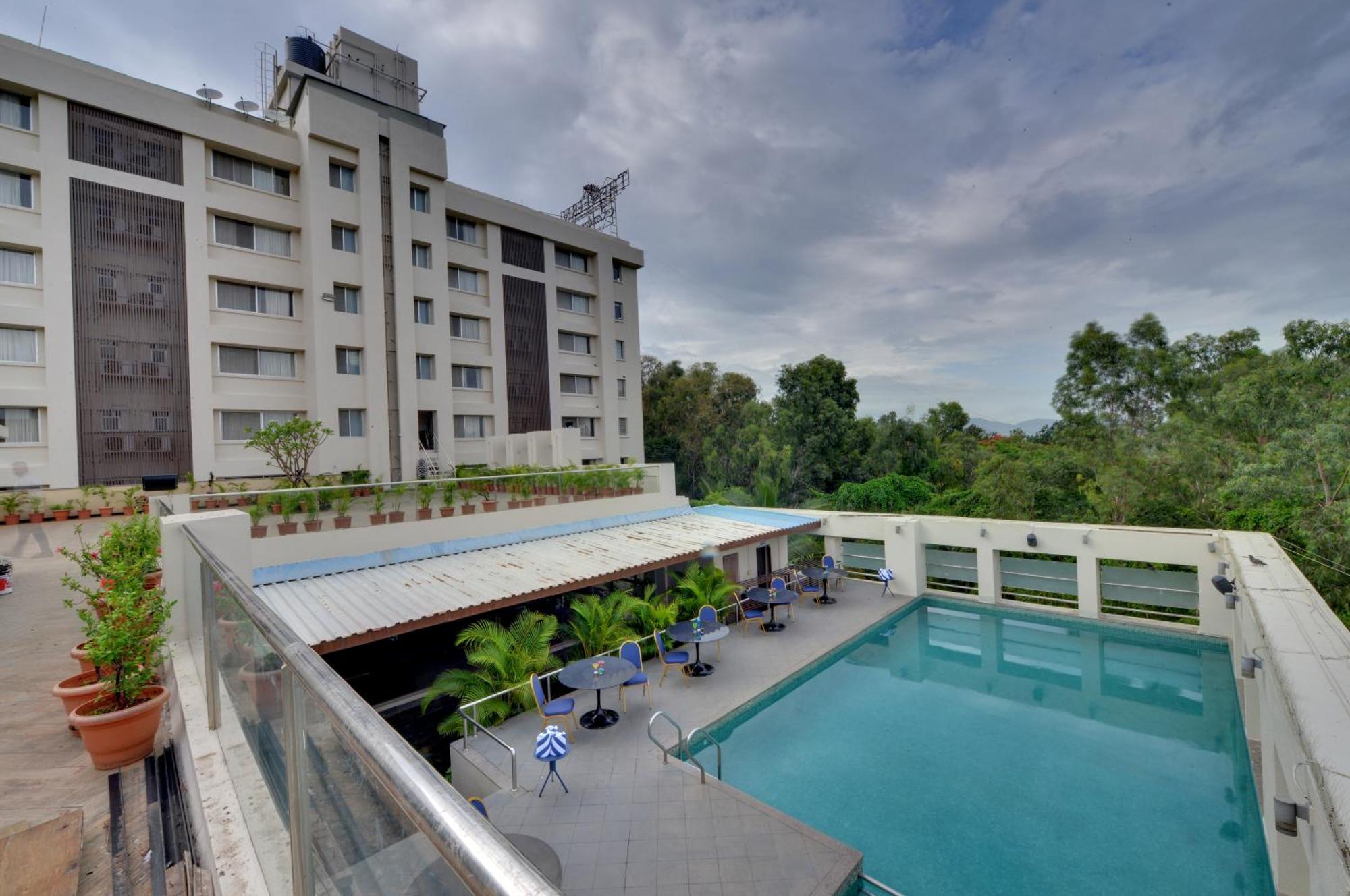 The Fern Residency, Vadgaon - Talegaon, Pune Dış mekan fotoğraf